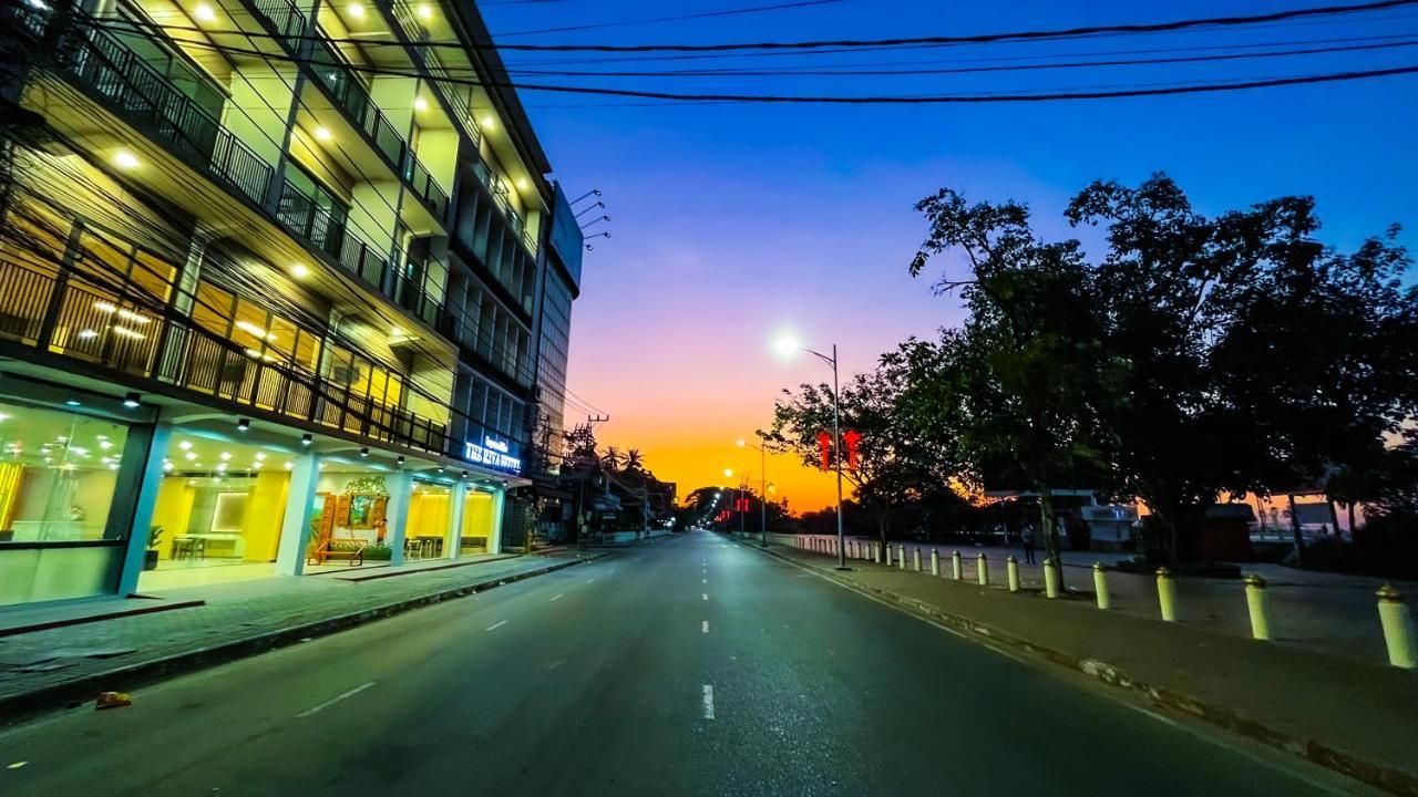 The Riva Vientiane Hotel Extérieur photo